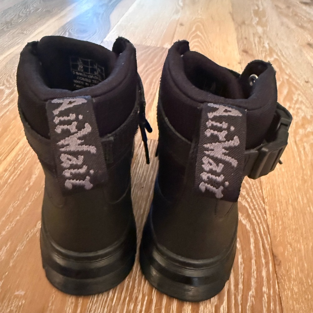 Dr. Martens® Combs Tech utilitarian combat boot black NWOT - Picture 9 of 13